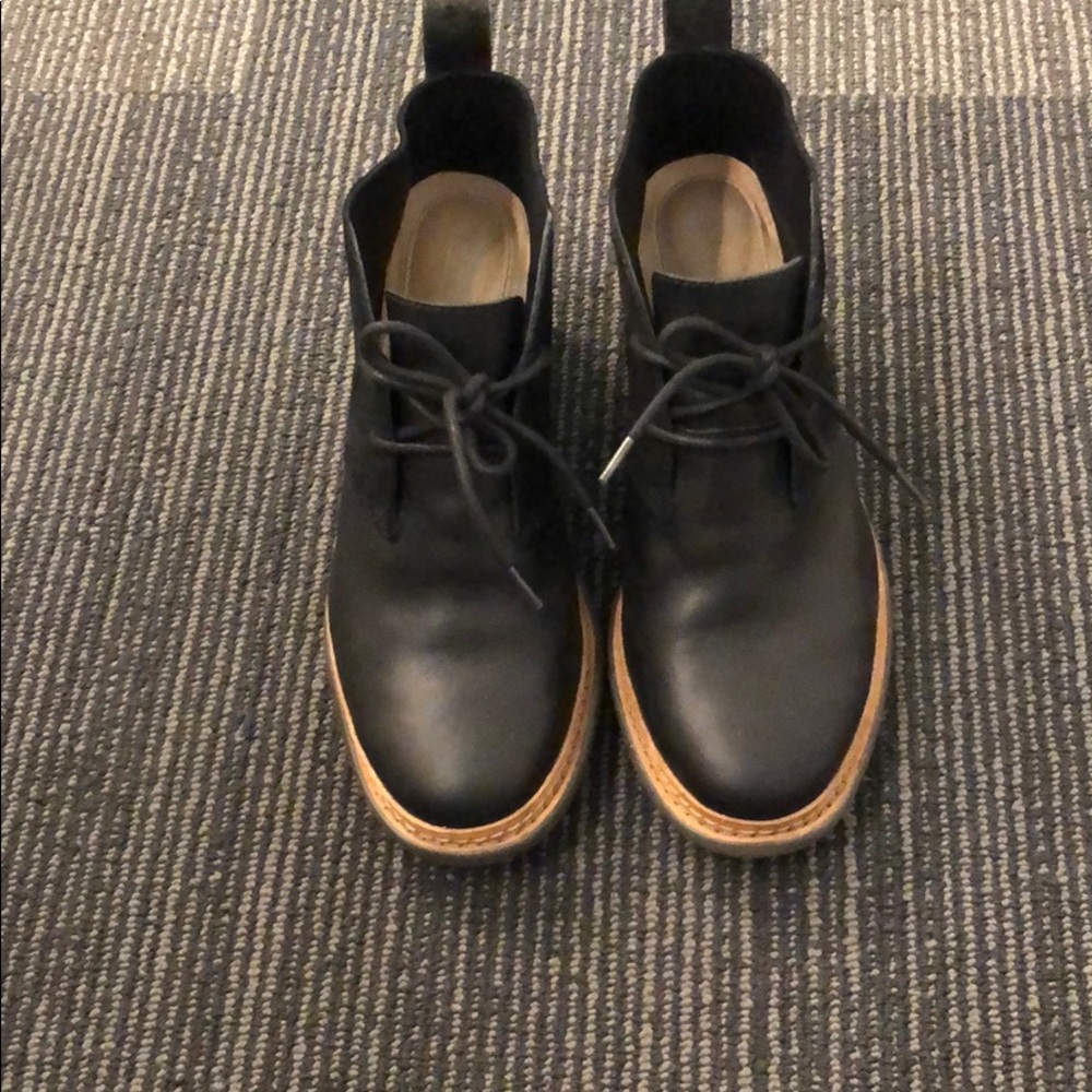 Women’s Leather/Suede Clark’s Size 8